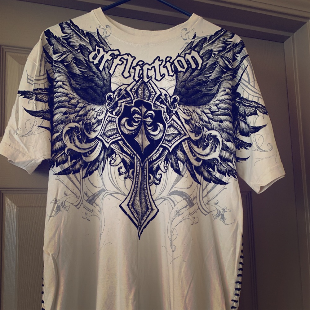 Men’s white Affliction shirt (gently used) Large